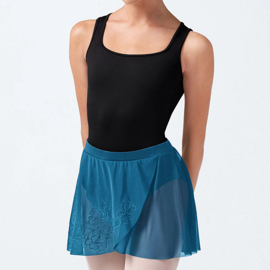 EMBROIDERY SKIRT